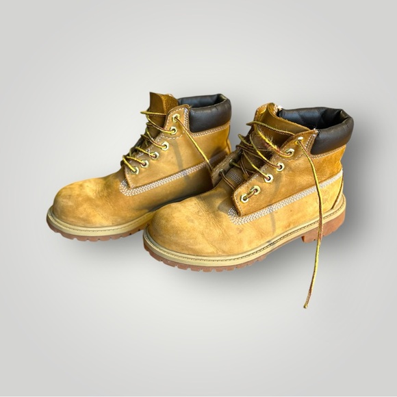 Timberland NUBUCK Boots - Picture 4 of 13